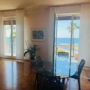 Apartment Brezza Di Mare, Imperia