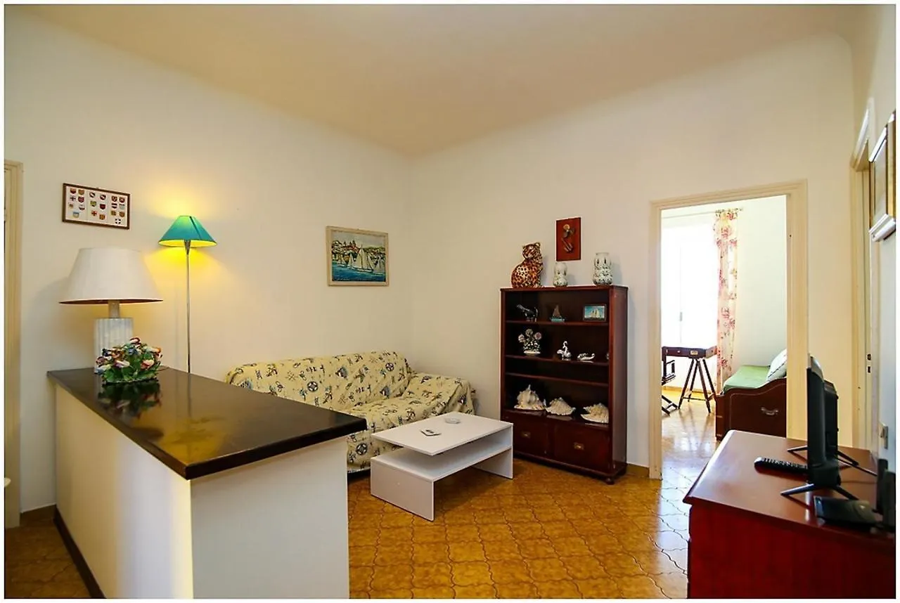 Appartamento Casa Baia Salata 1 Imperia 0*,  Italia